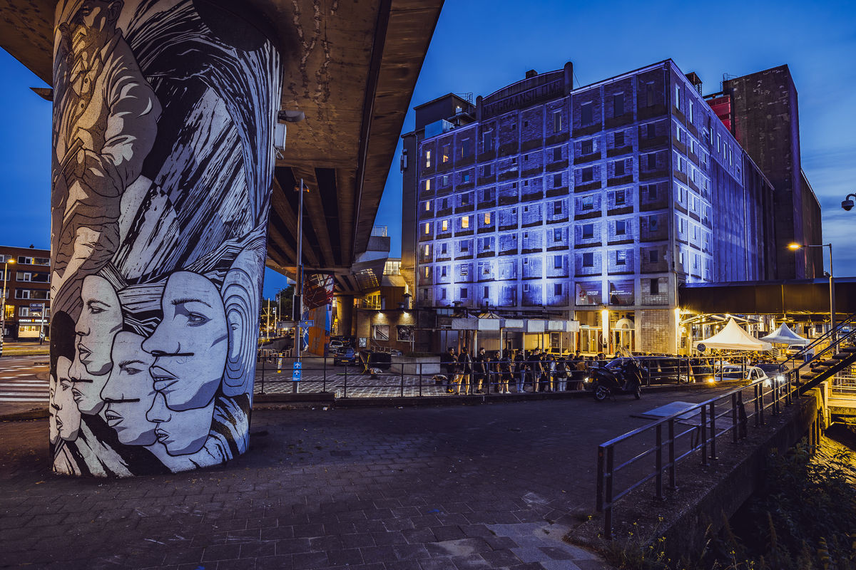 Loading... just a sec